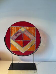 art-by-daphne Captured in a circle